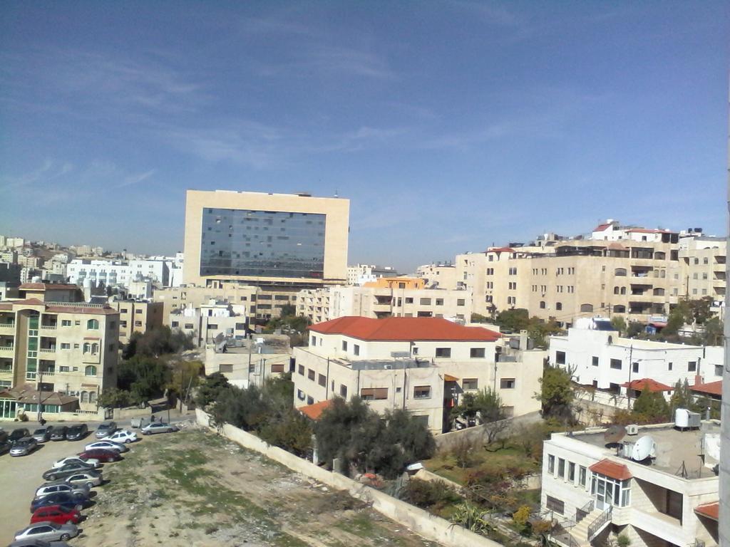 The Place Apartments Amman Exterior photo